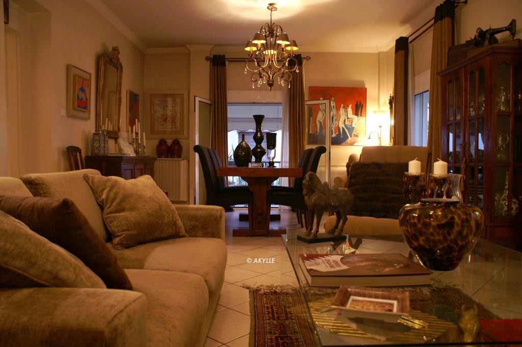 Art House Apartment เอเธนส์ ภายนอก รูปภาพ