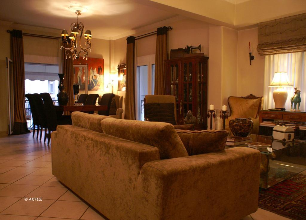 Art House Apartment เอเธนส์ ภายนอก รูปภาพ