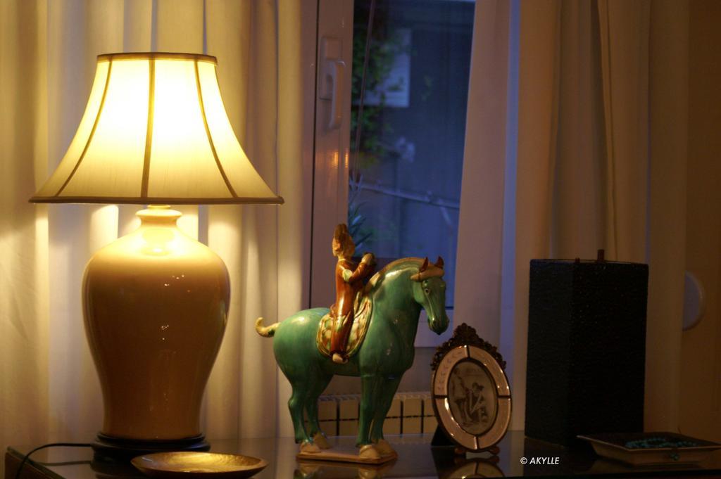 Art House Apartment เอเธนส์ ภายนอก รูปภาพ